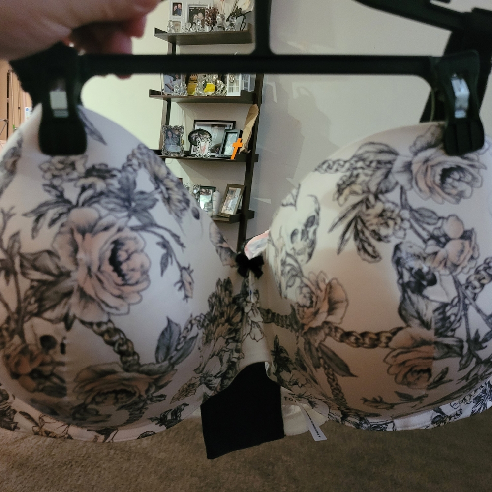 Torrid Curve Black and White Bra